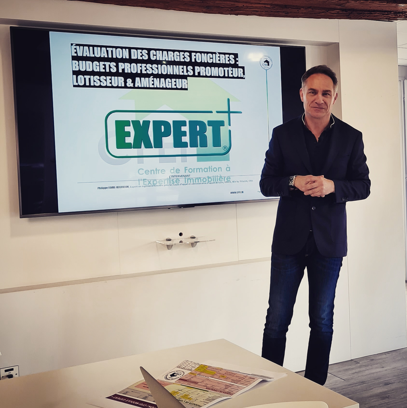 philippe_favre_reguillon_expert_immobilier_specialiste_des_charges_foncières