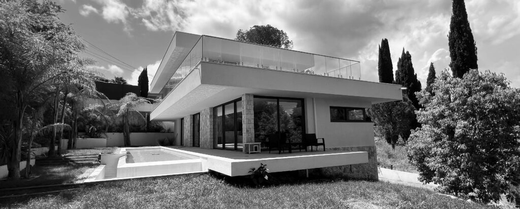 EVALUATION DES CHATEAUX ET BIENS D'EXCEPTION CABINET FAVRE-REGUILLON EXPERTISES 2 EVALUATION DES CHATEAUX ET BIENS D'EXCEPTION CABINET FAVRE-REGUILLON EXPERTISES 2